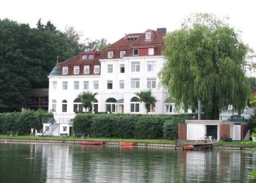 See Schlosshotel Am Kellersee Ойтин  Экстерьер фото