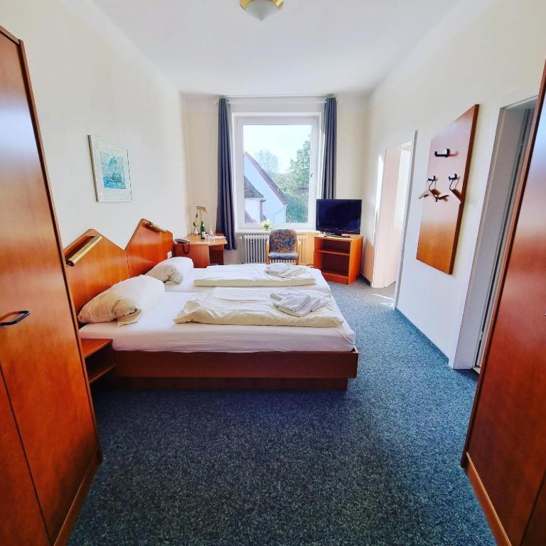 See Schlosshotel Am Kellersee Ойтин  Экстерьер фото