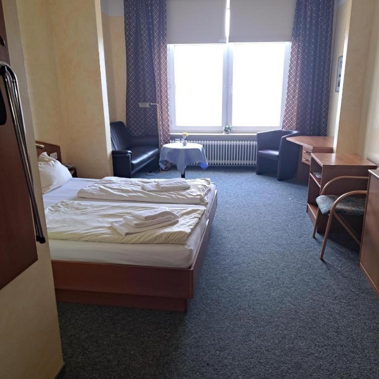 See Schlosshotel Am Kellersee Ойтин  Экстерьер фото
